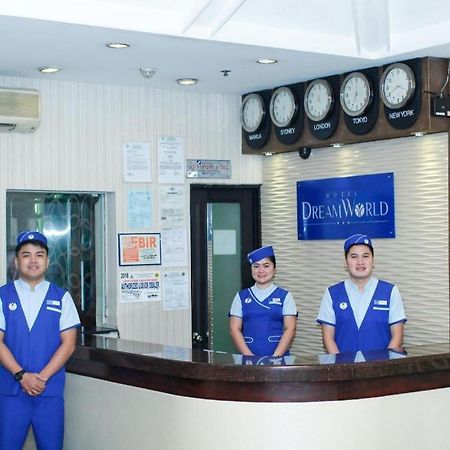 Hotel Dream World Araneta Cubao Кесон Сити Екстериор снимка