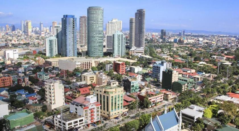 Hotel Dream World Araneta Cubao Кесон Сити Екстериор снимка