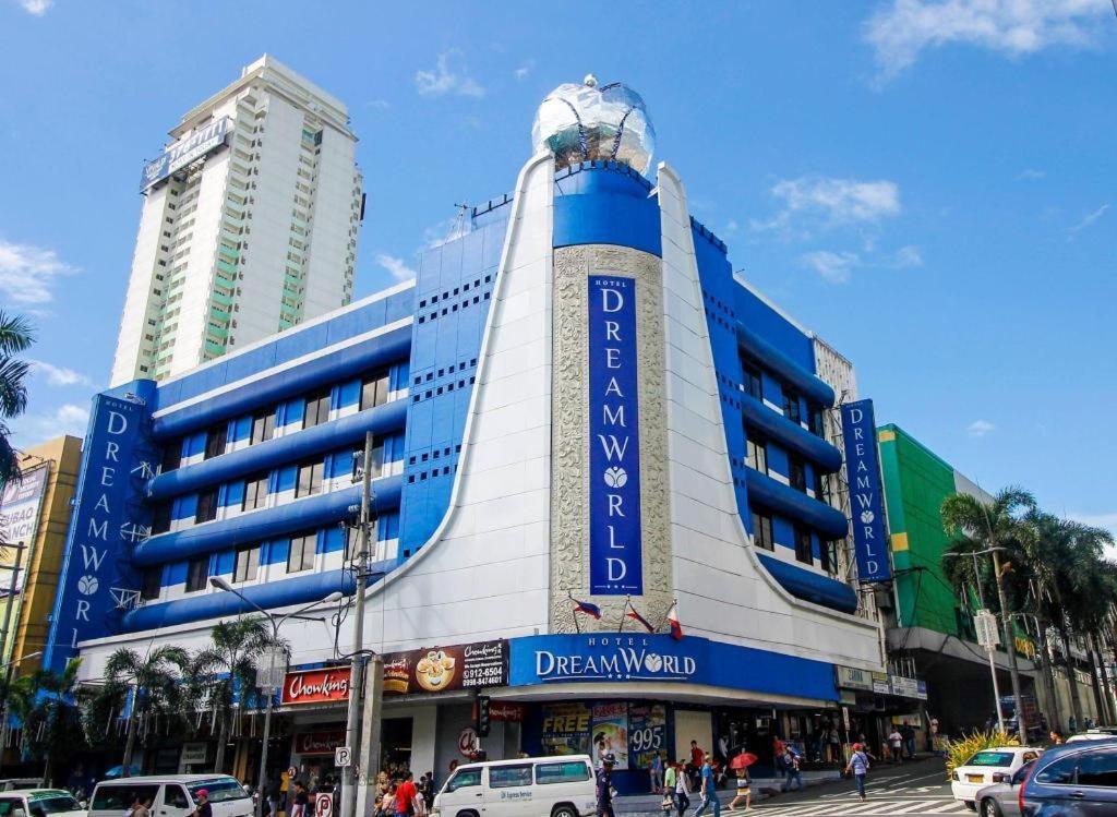 Hotel Dream World Araneta Cubao Кесон Сити Екстериор снимка